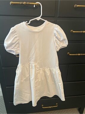 NWOT English Factory Recess Classic White Puff-Sleeve Kids Dress